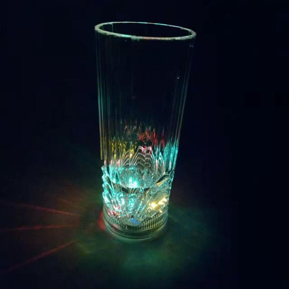 كوب بيرة مضيء بتقنية الحث الكه - مراجعة Beer Wine Up وسعره