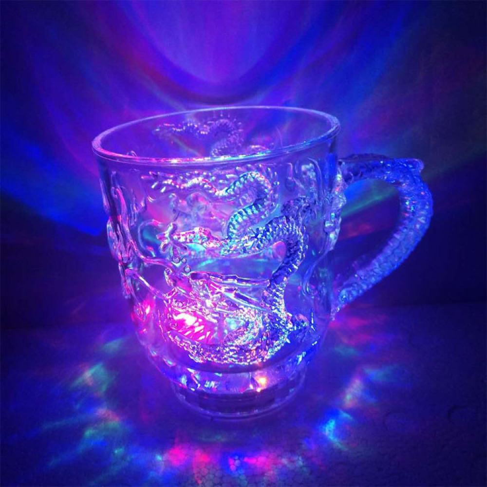 كوب LED مضيء بالتحفيز الكهرومغ - مراجعة Beer Wine Up وسعره